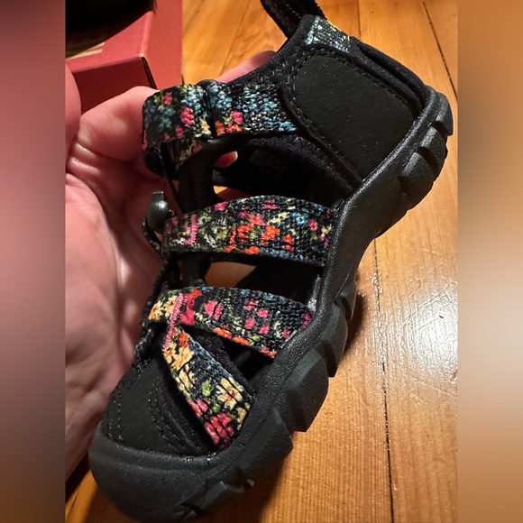 Keen Other - Keen Black Floral Toddler Size 8 Sandal